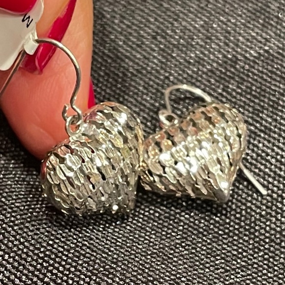 New Silver Puffy Heart Dangle Earrings - Picture 2 of 8